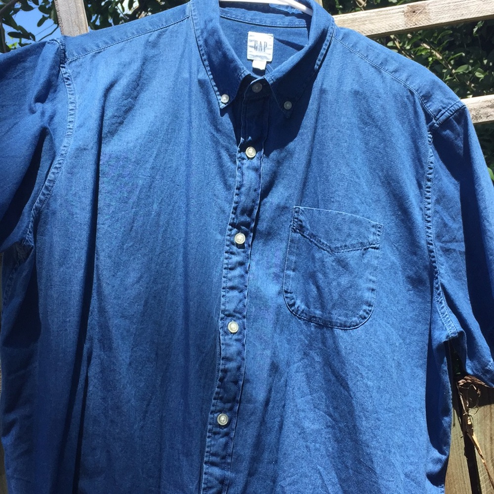 Gap XL Denim Short Sleeve Button Up